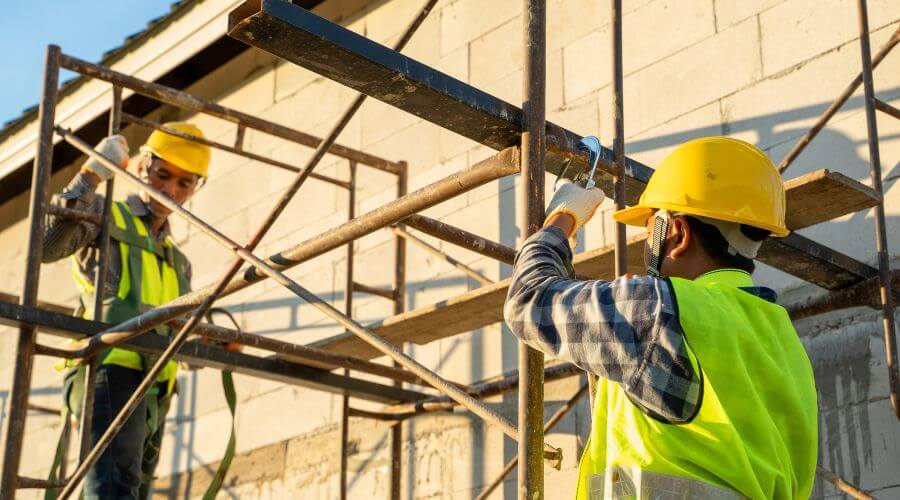 Professional residential roofers in Buck Creek, IN